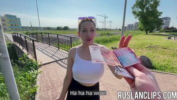 Katy Dee’s public flaunts for pocket money